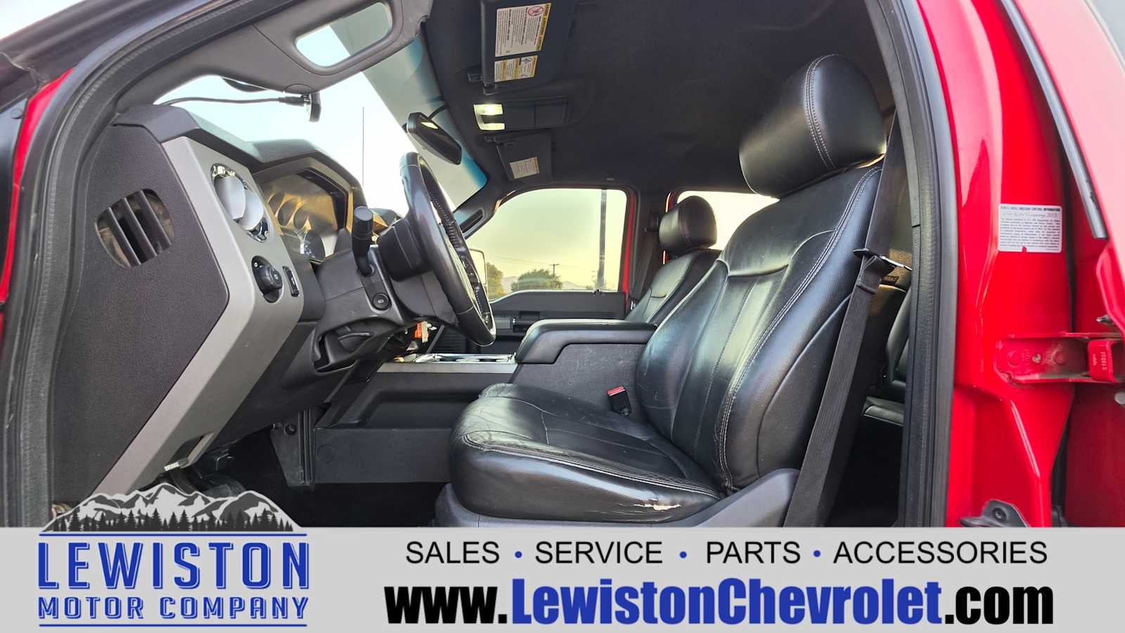 2013 Ford Super Duty F-350 SRW Platinum