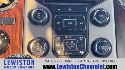2013 Ford Super Duty F-350 SRW Platinum