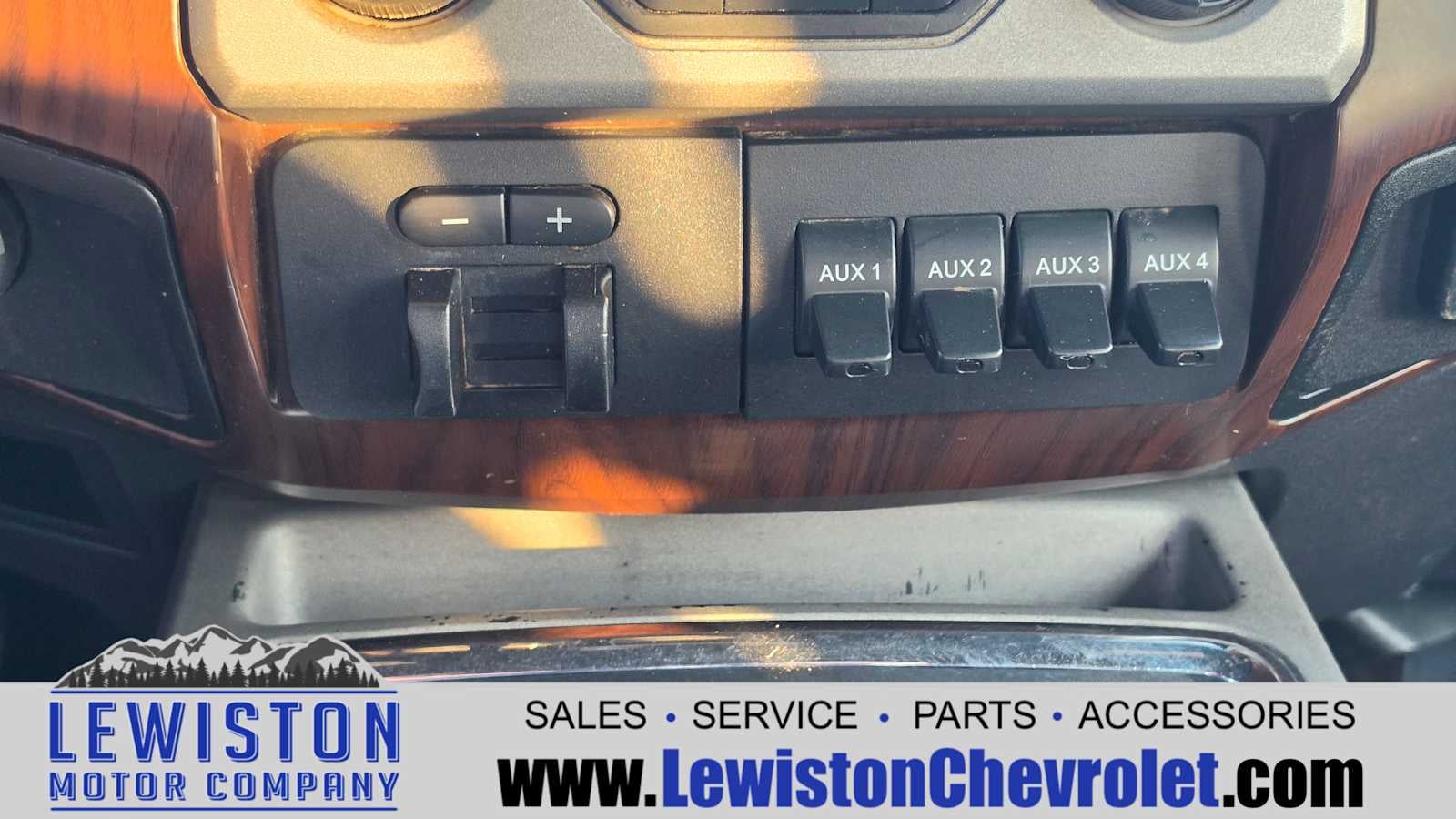 2013 Ford Super Duty F-350 SRW Platinum