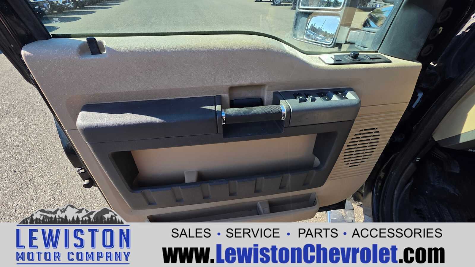 2012 Ford Super Duty F-350 SRW XL