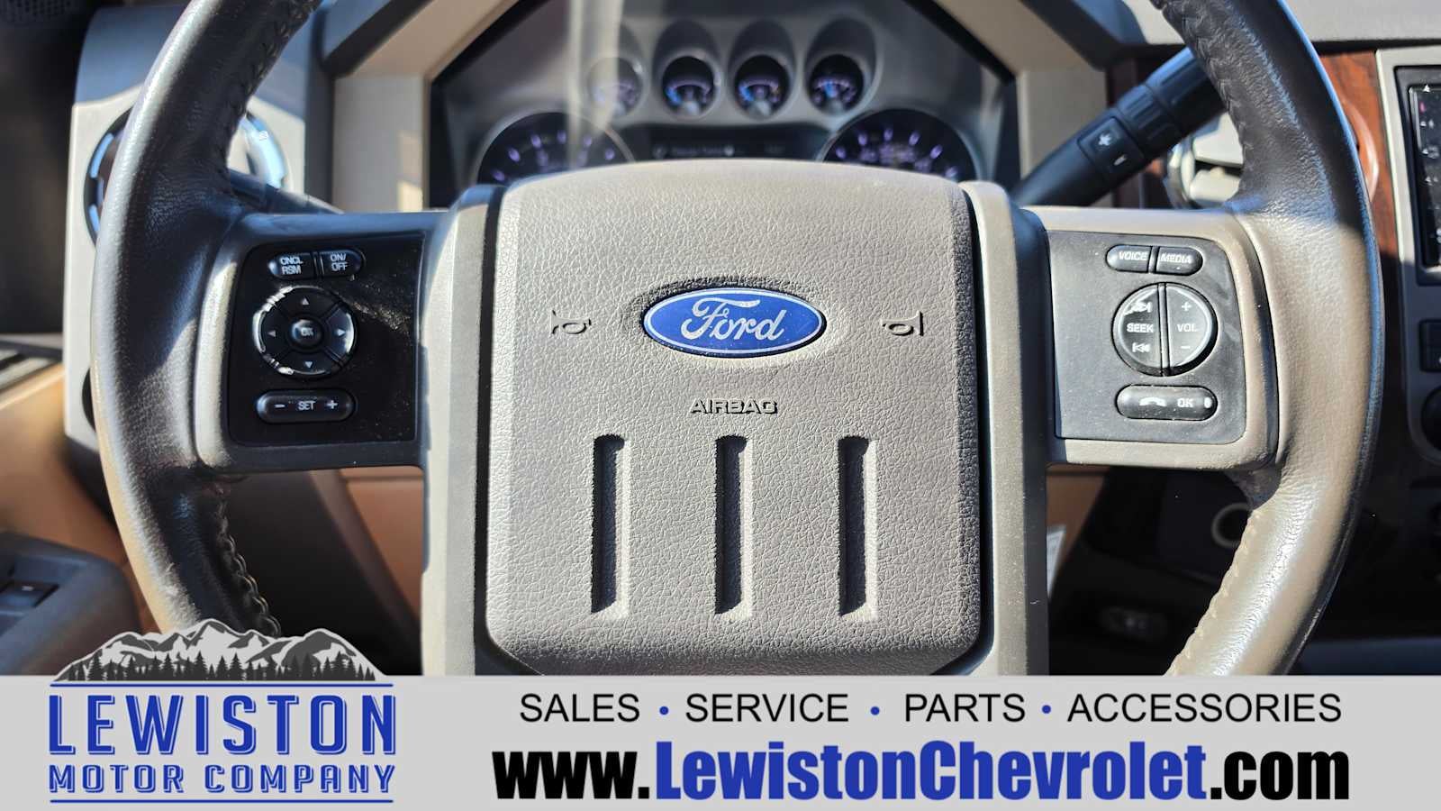 2012 Ford Super Duty F-350 SRW XL