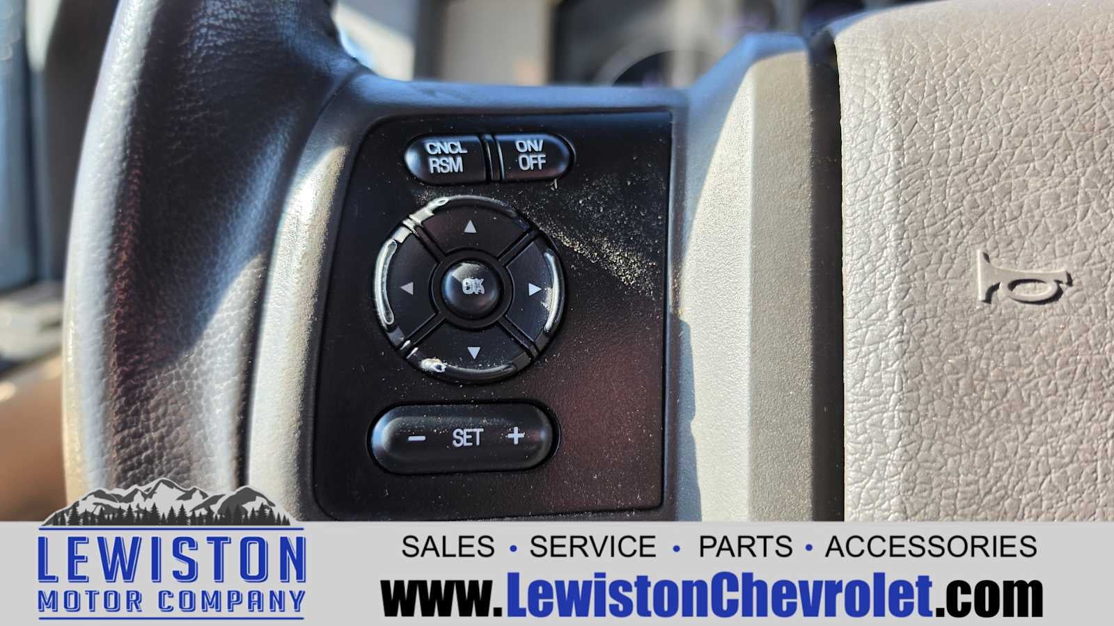 2012 Ford Super Duty F-350 SRW XL