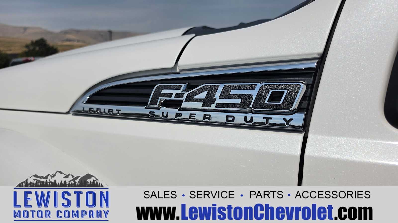2015 Ford Super Duty F-450 DRW XL