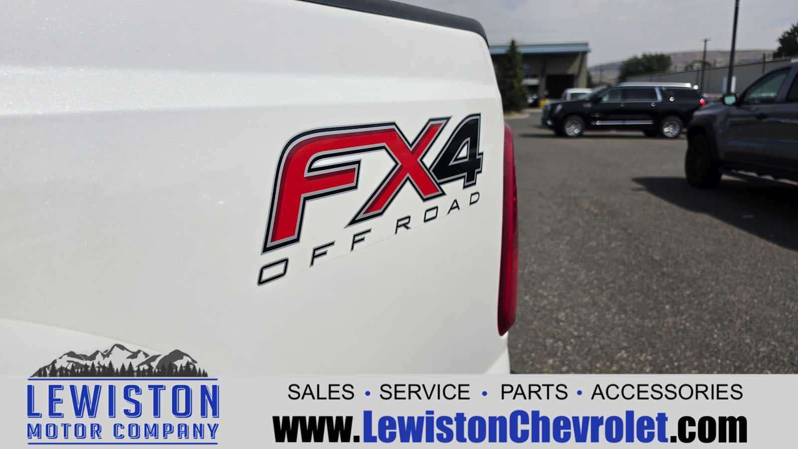 2015 Ford Super Duty F-450 DRW XL