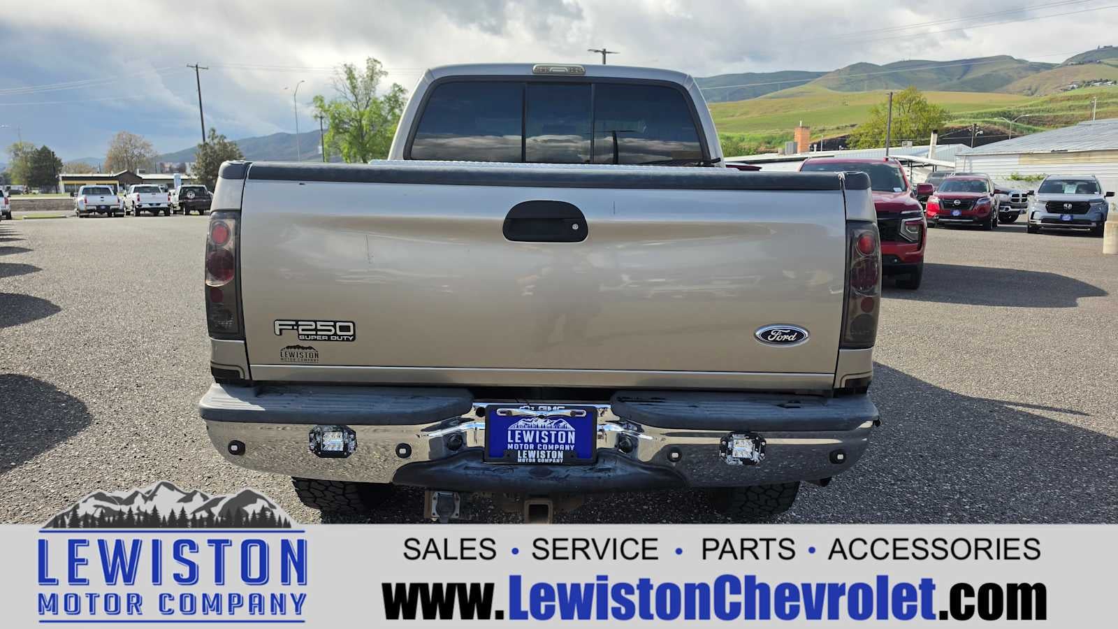 2004 Ford Super Duty F-250 XL