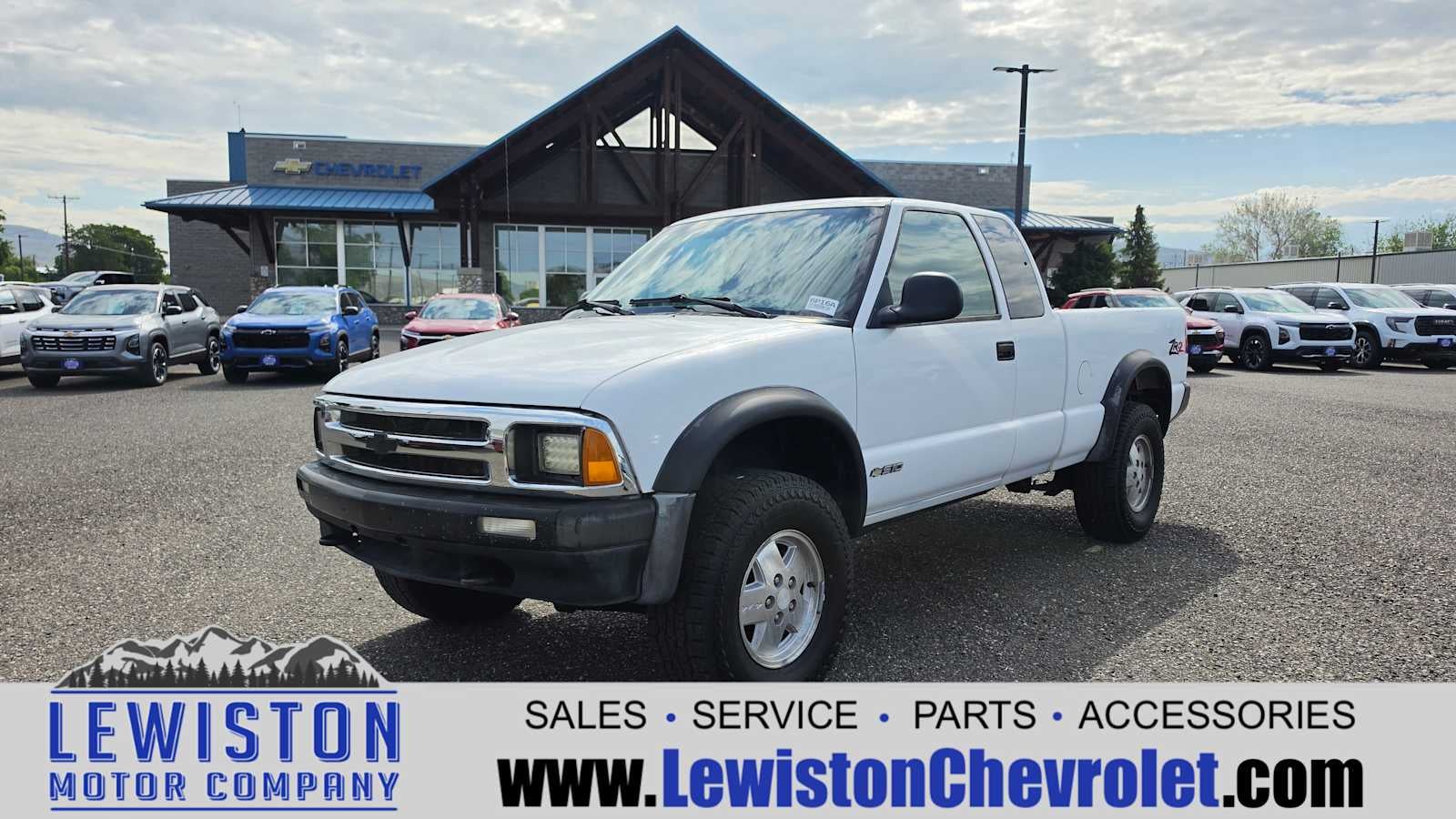1996 Chevrolet S-10 LS