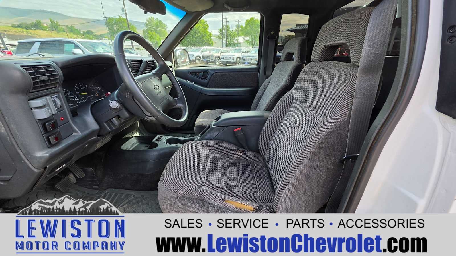 1996 Chevrolet S-10 LS