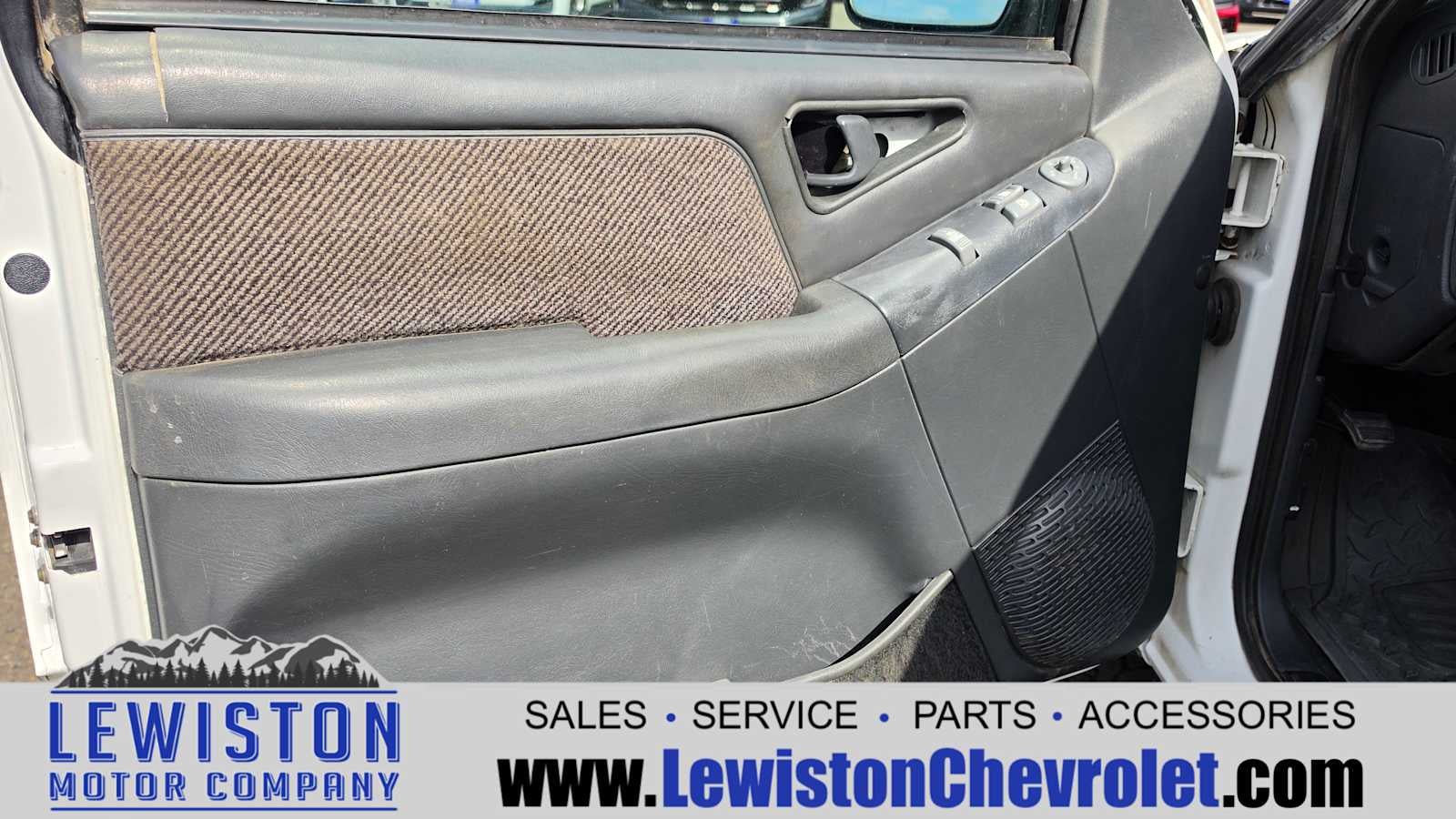 1996 Chevrolet S-10 LS