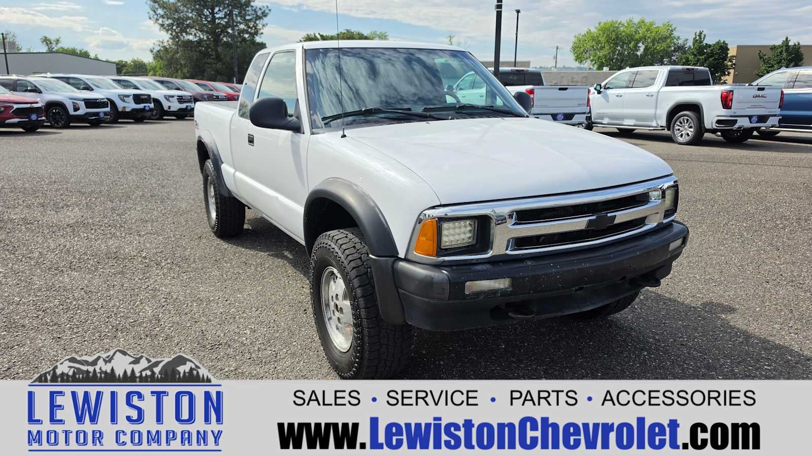 1996 Chevrolet S-10 LS