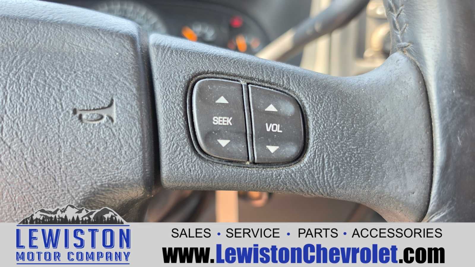 2004 Chevrolet Silverado 2500 HD LS