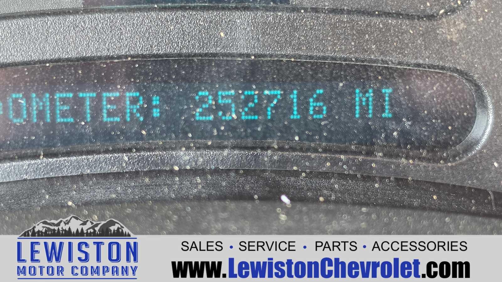 2004 Chevrolet Silverado 2500 HD LS