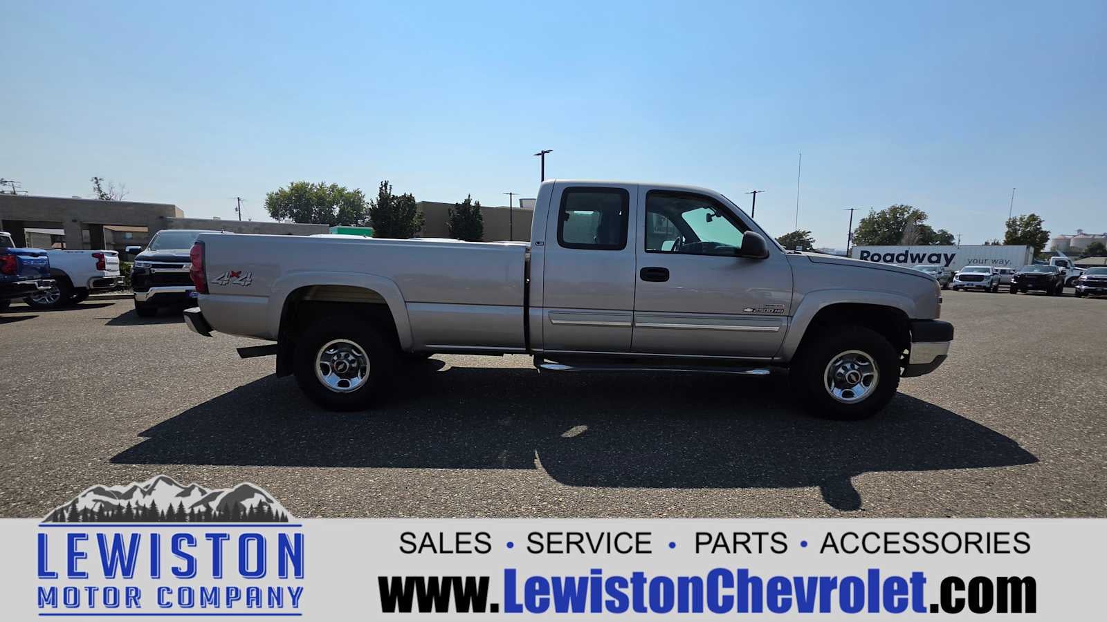 2004 Chevrolet Silverado 2500 HD LS