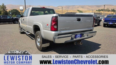 2004 Chevrolet Silverado 2500 HD LS