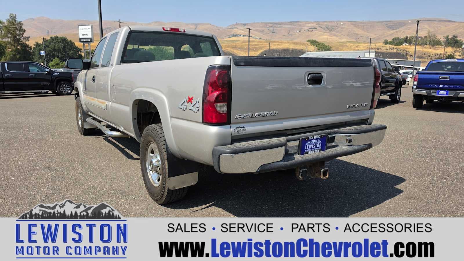 2004 Chevrolet Silverado 2500 HD LS