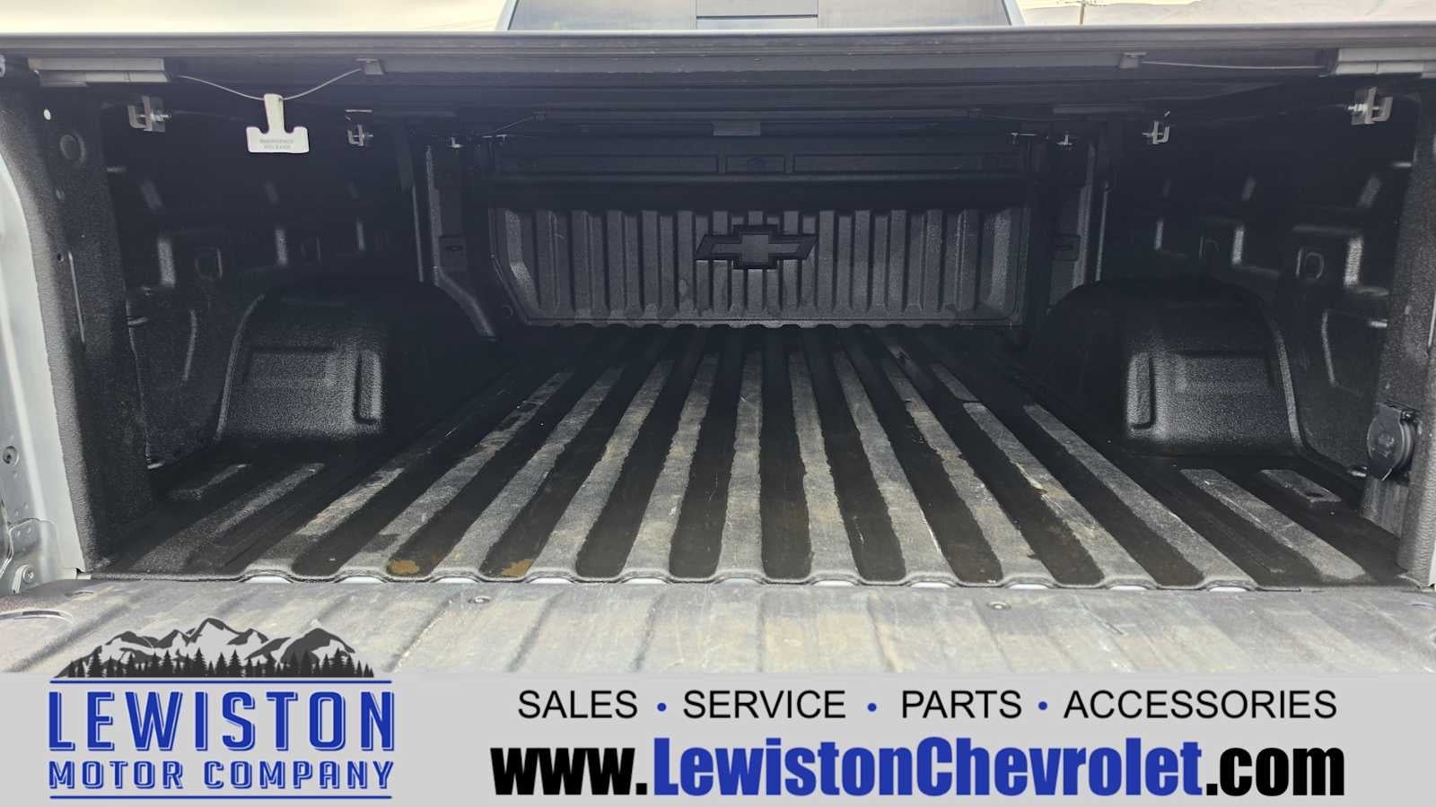 2024 Chevrolet Silverado 1500 RST