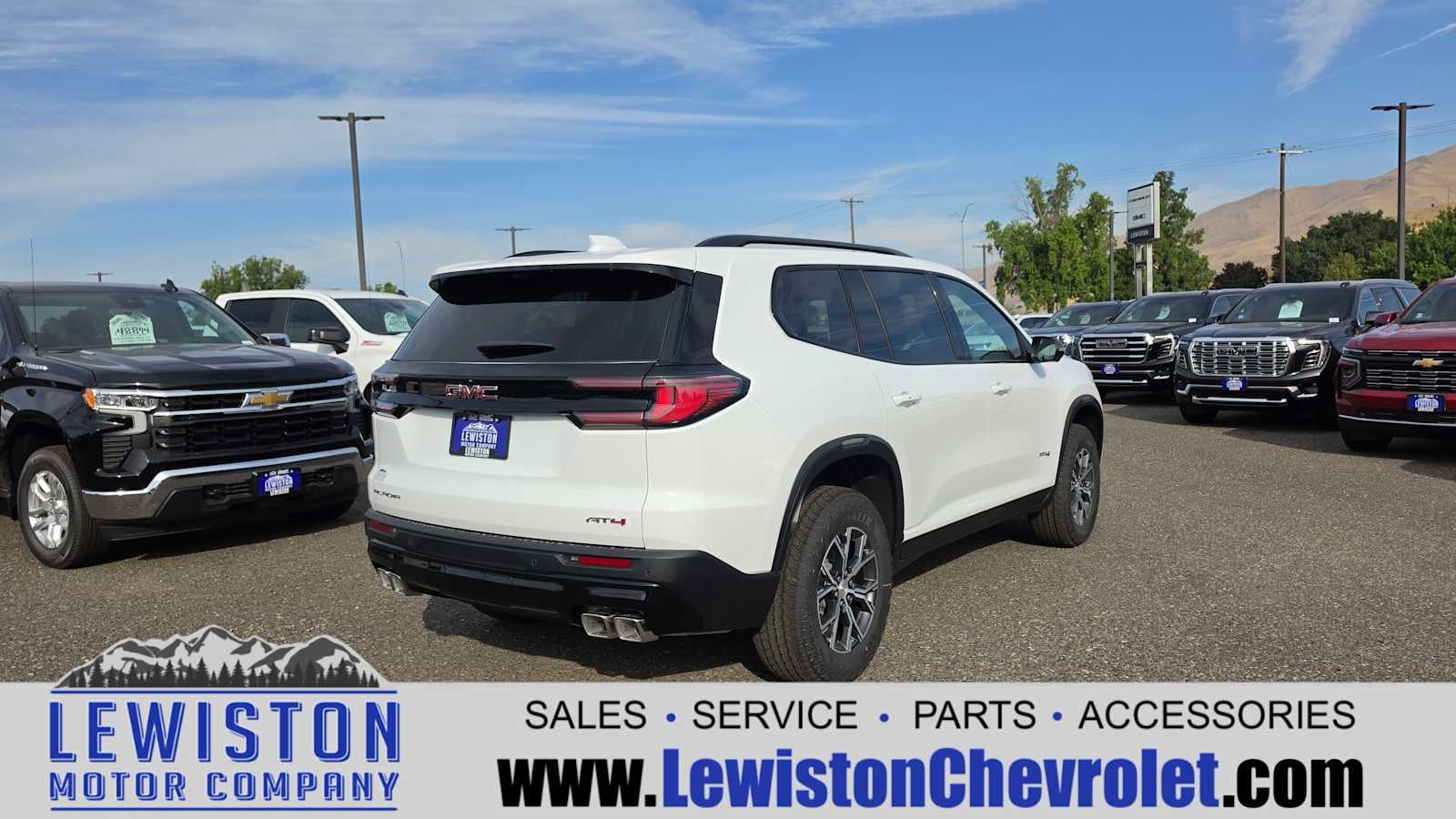 2026 GMC Acadia AT4