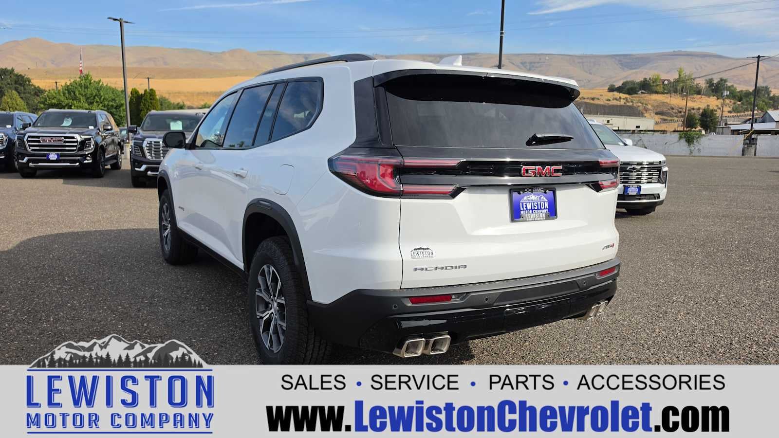 2026 GMC Acadia AT4