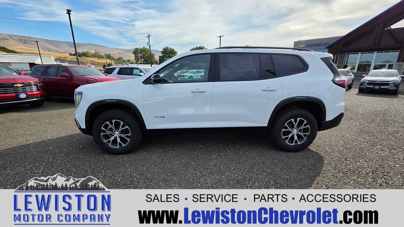 2026 GMC Acadia AT4
