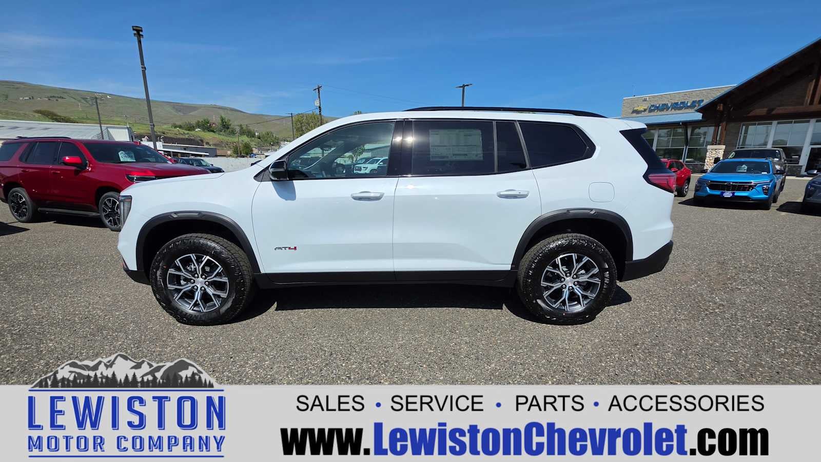 2026 GMC Acadia AT4