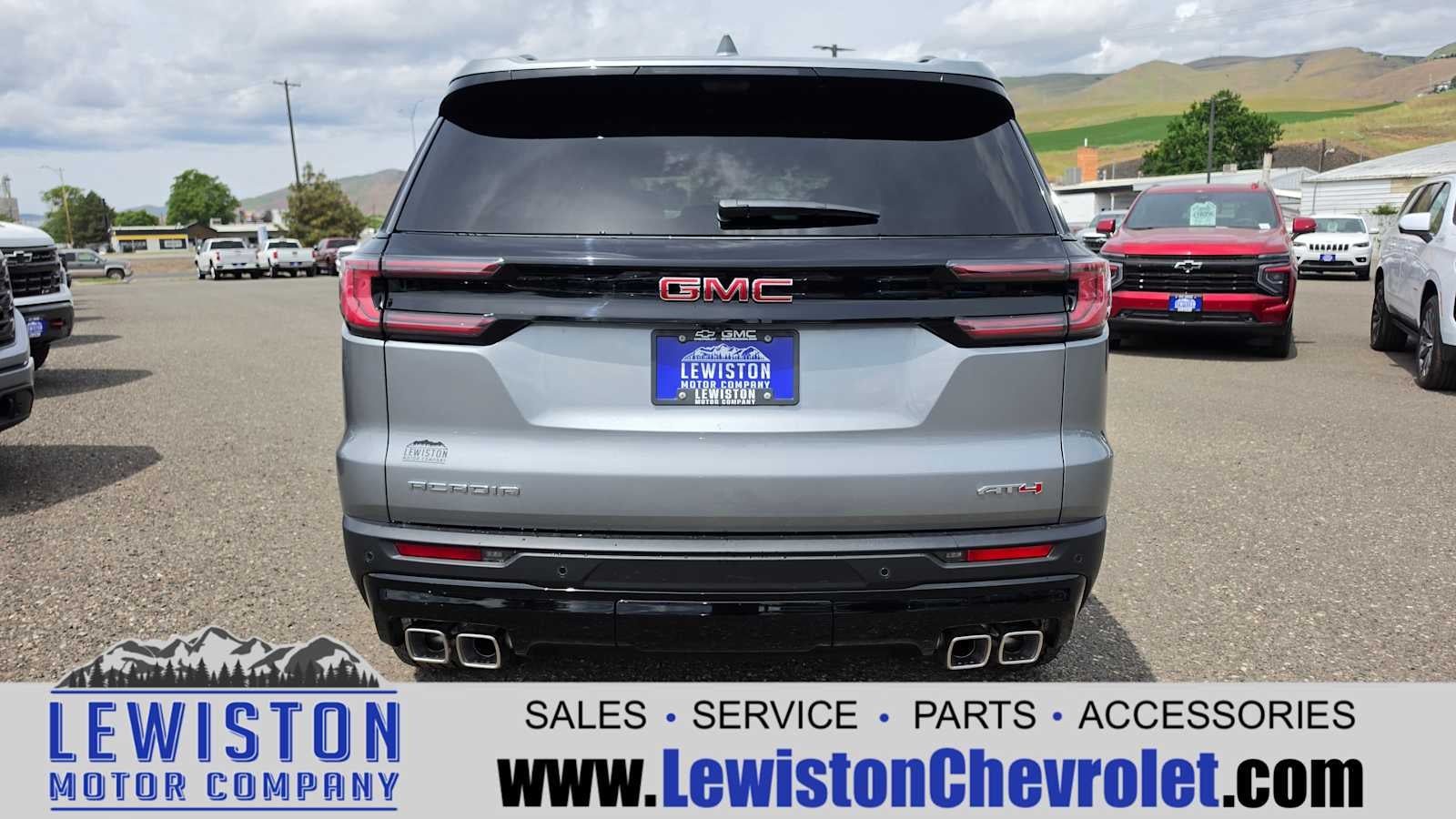 2026 GMC Acadia AT4