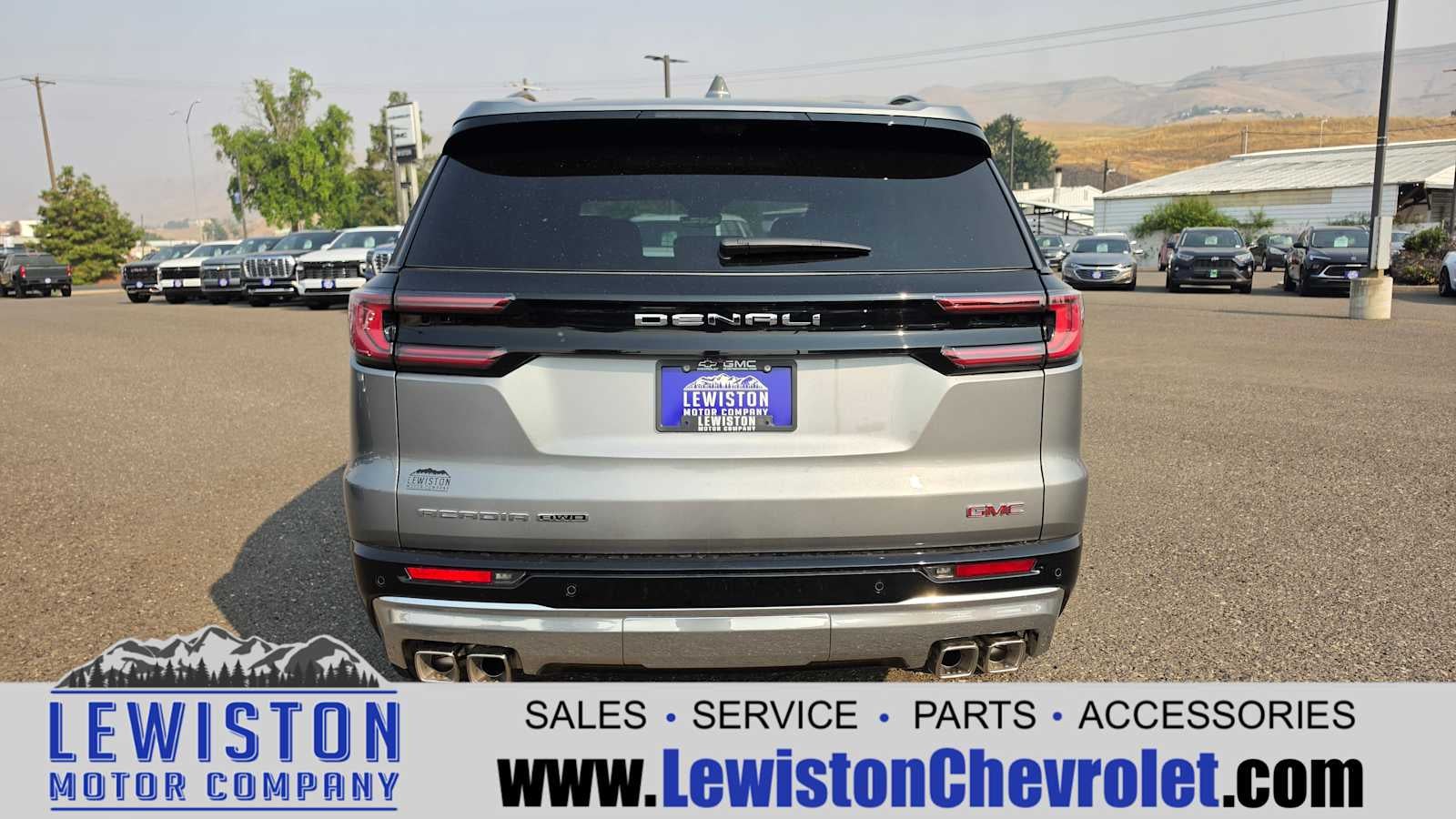 2026 GMC Acadia Denali