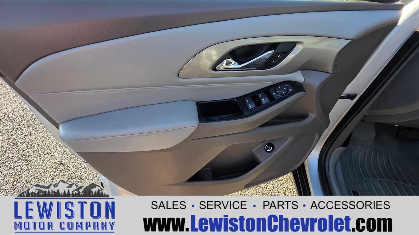 2019 Chevrolet Traverse LT Cloth