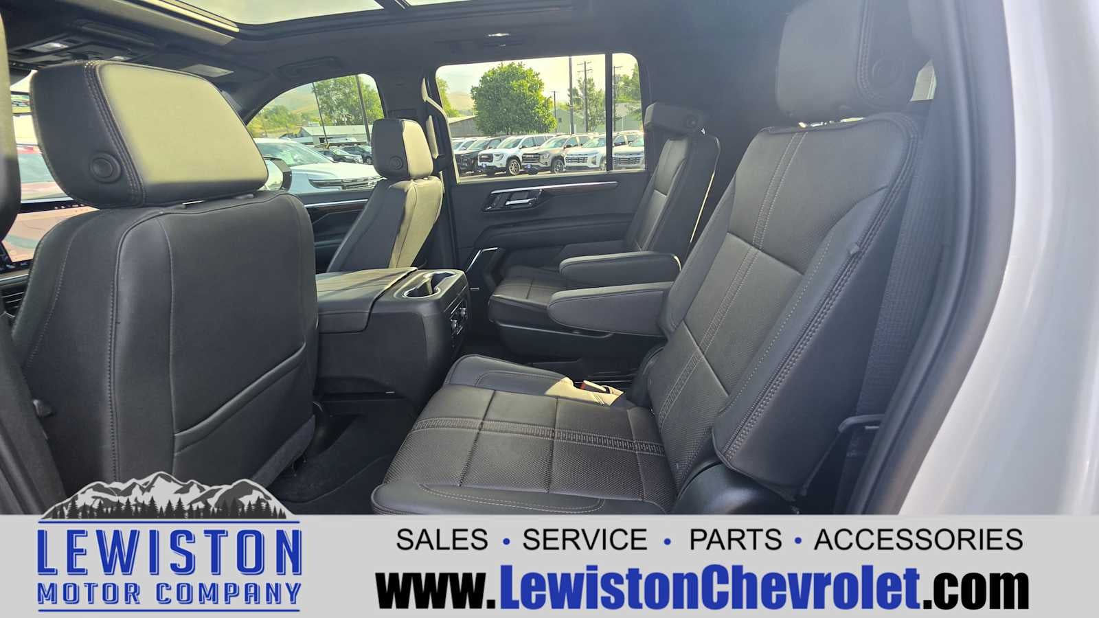 2025 Chevrolet Suburban High Country