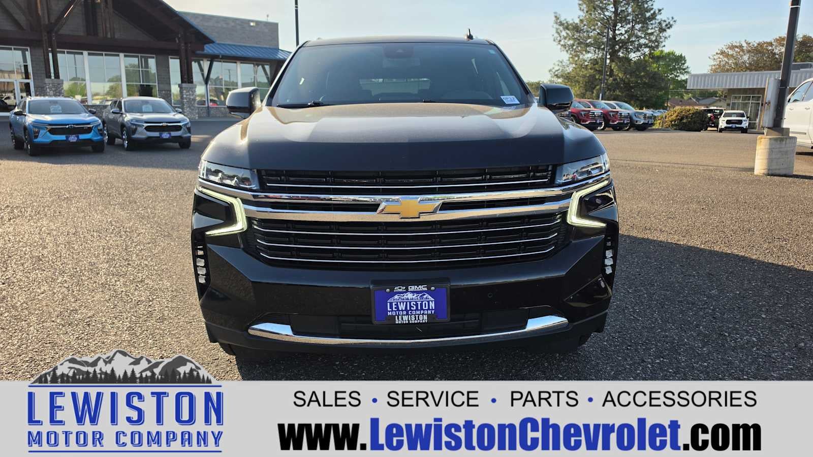 2024 Chevrolet Suburban LT