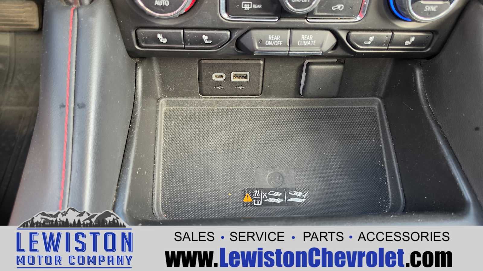 2023 Chevrolet Tahoe RST