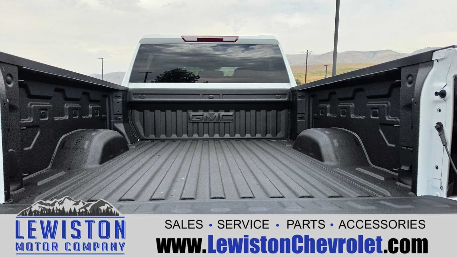 2026 GMC Sierra 3500 HD SLT