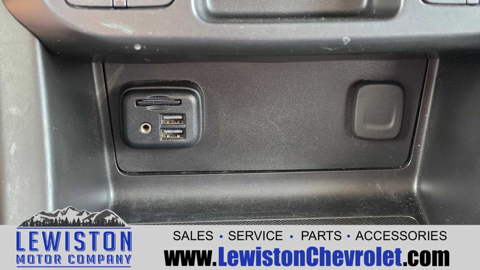 2021 GMC Canyon 4WD AT4 w/Leather
