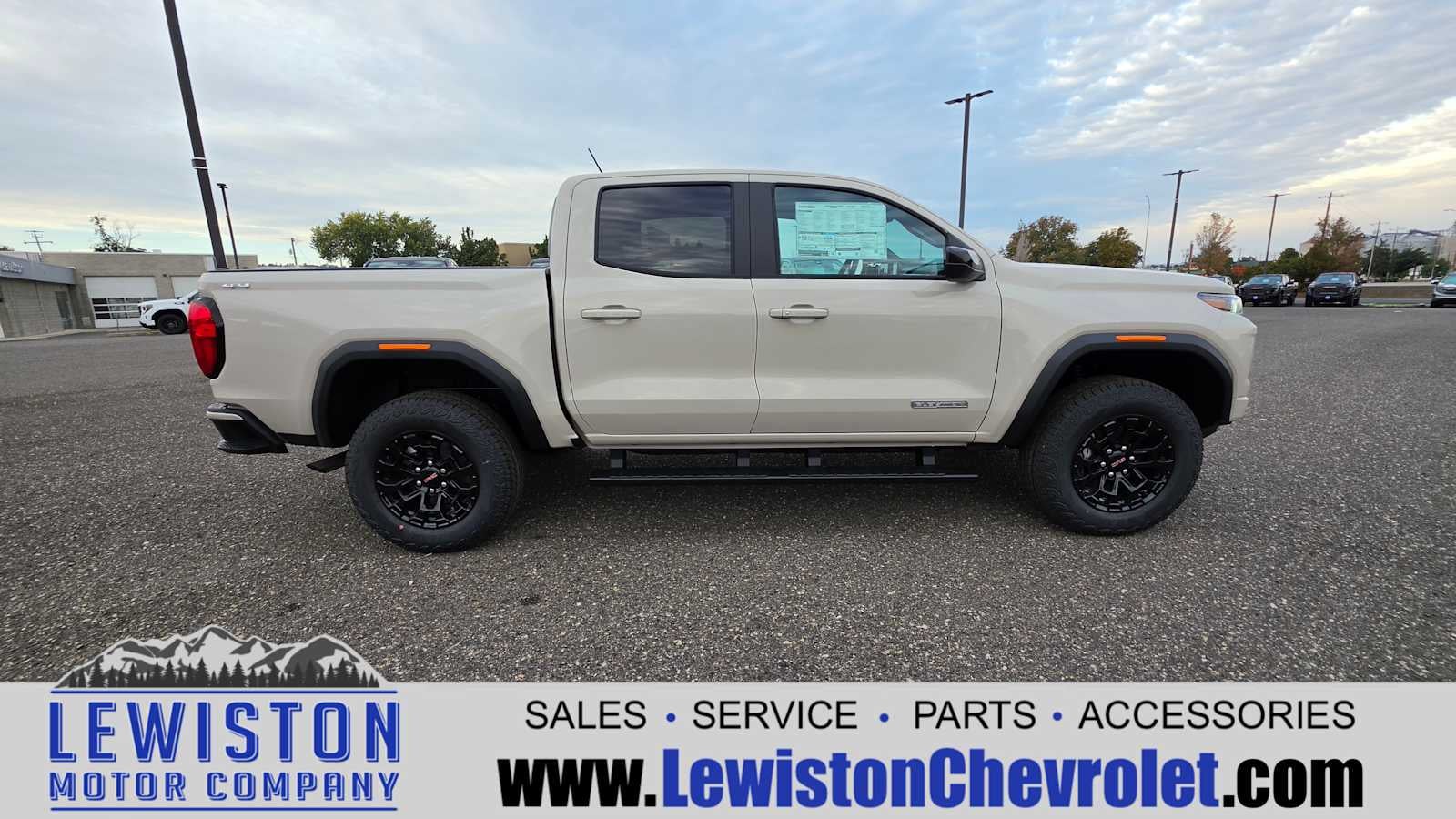2026 GMC Canyon Elevation