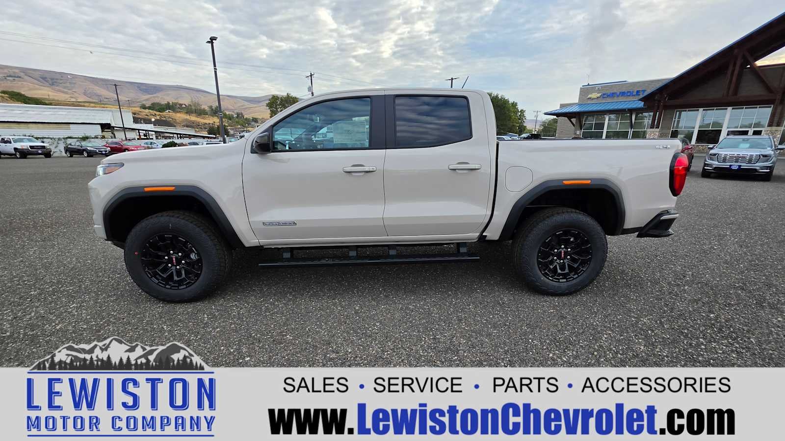 2026 GMC Canyon Elevation