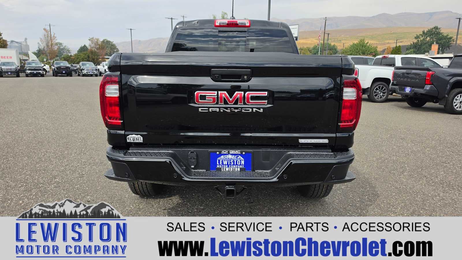 2026 GMC Canyon Elevation