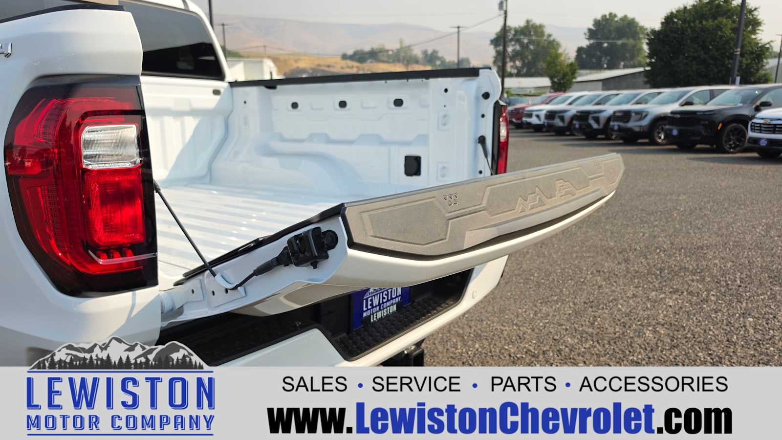 2026 GMC Canyon Elevation