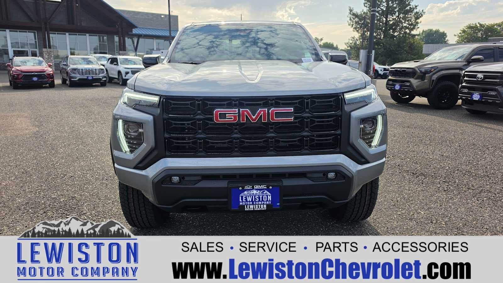 2026 GMC Canyon Elevation