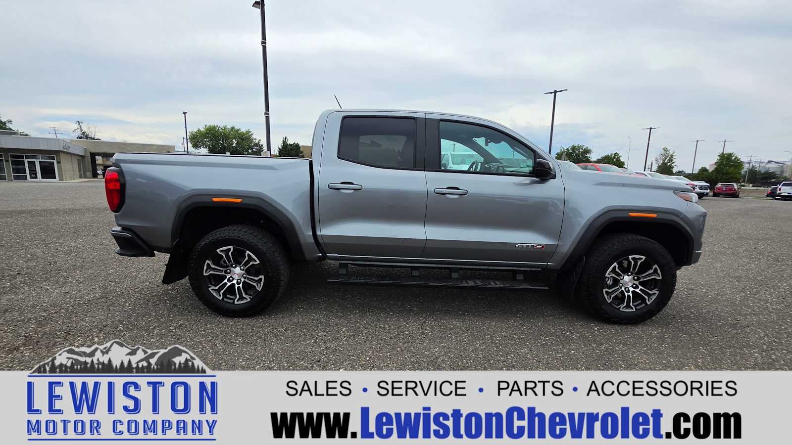2025 GMC Canyon AT4
