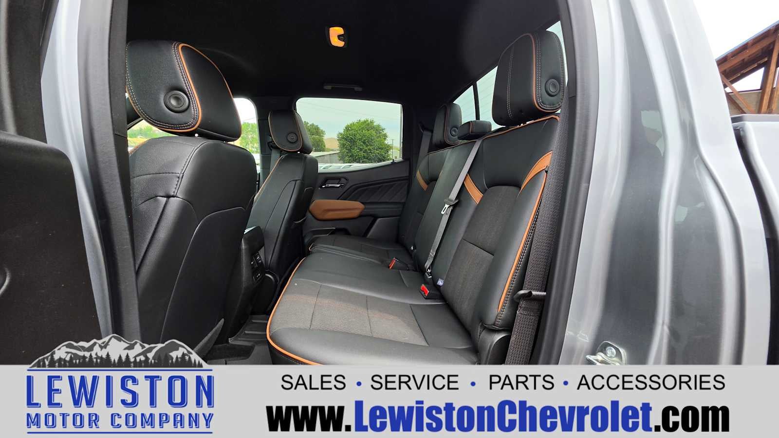 2025 GMC Canyon AT4
