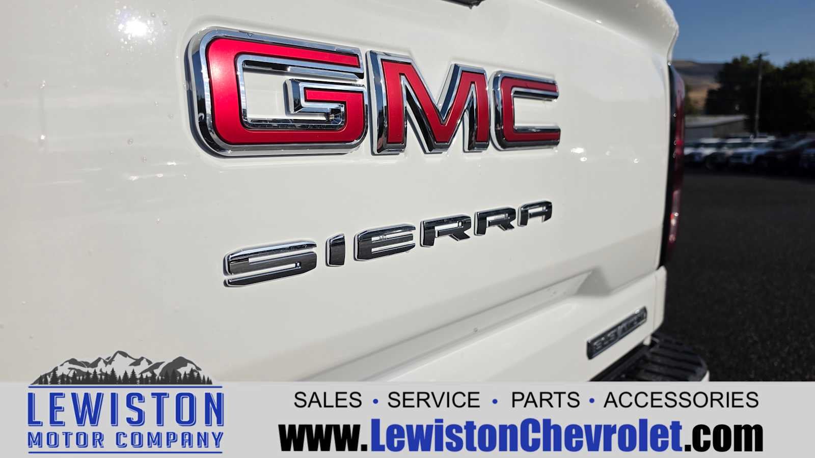 2026 GMC Sierra 1500 Elevation