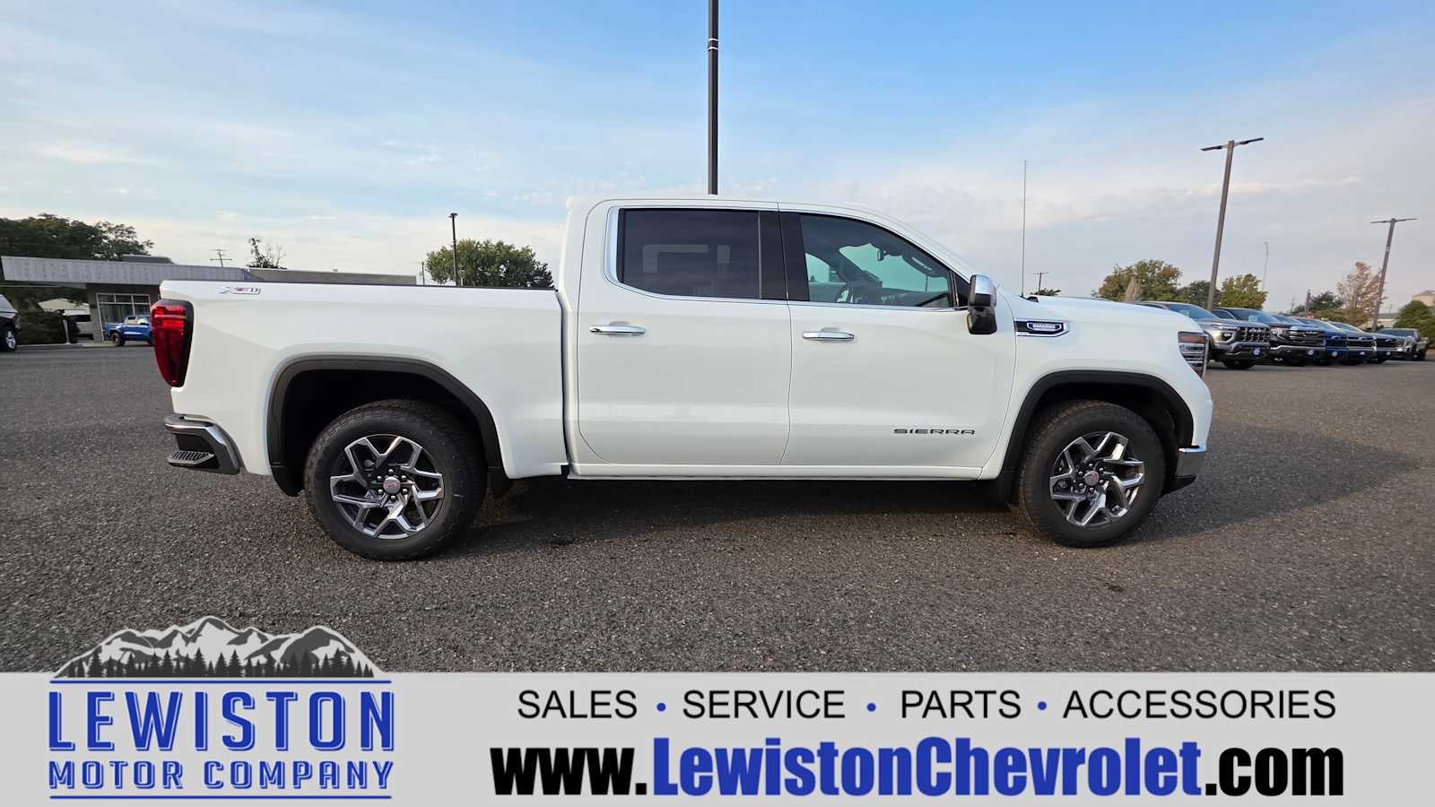 2026 GMC Sierra 1500 SLT