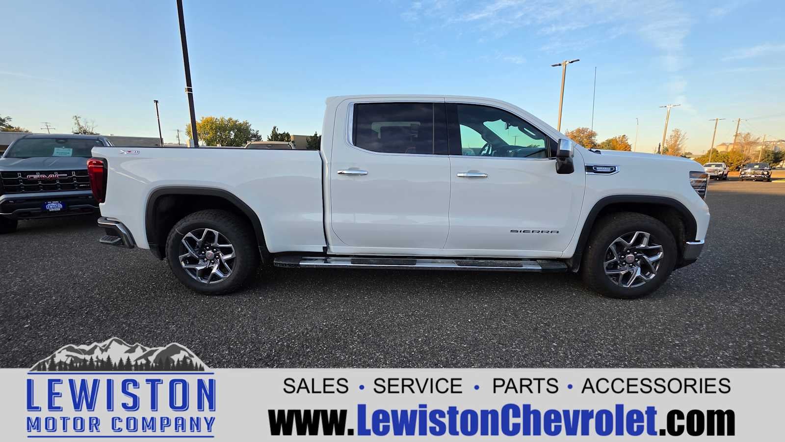 2026 GMC Sierra 1500 SLT