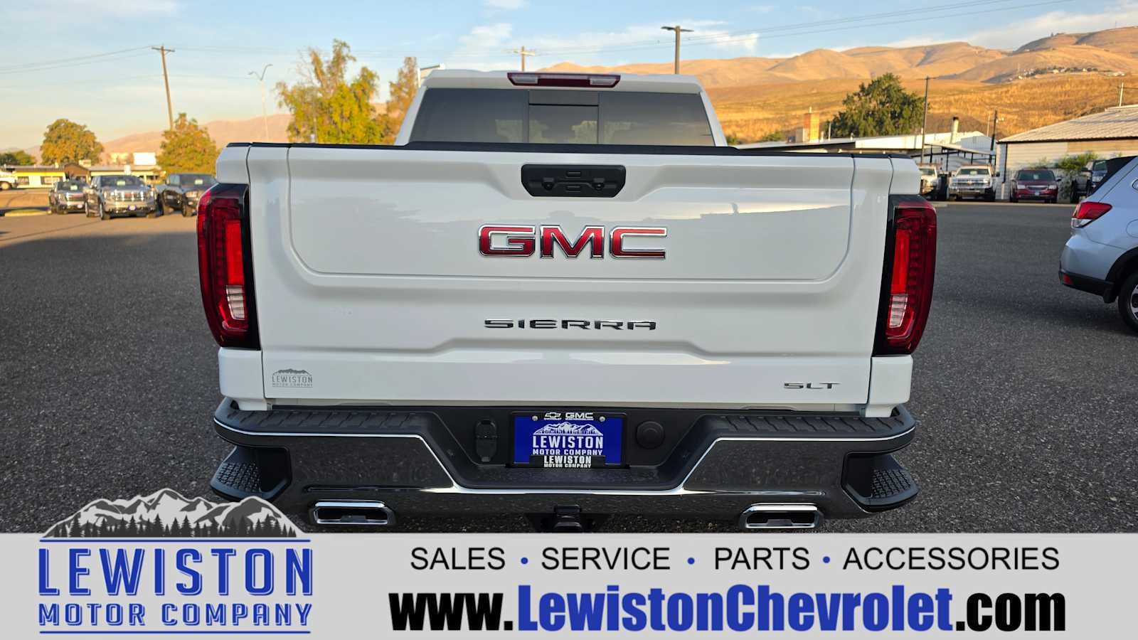 2026 GMC Sierra 1500 SLT