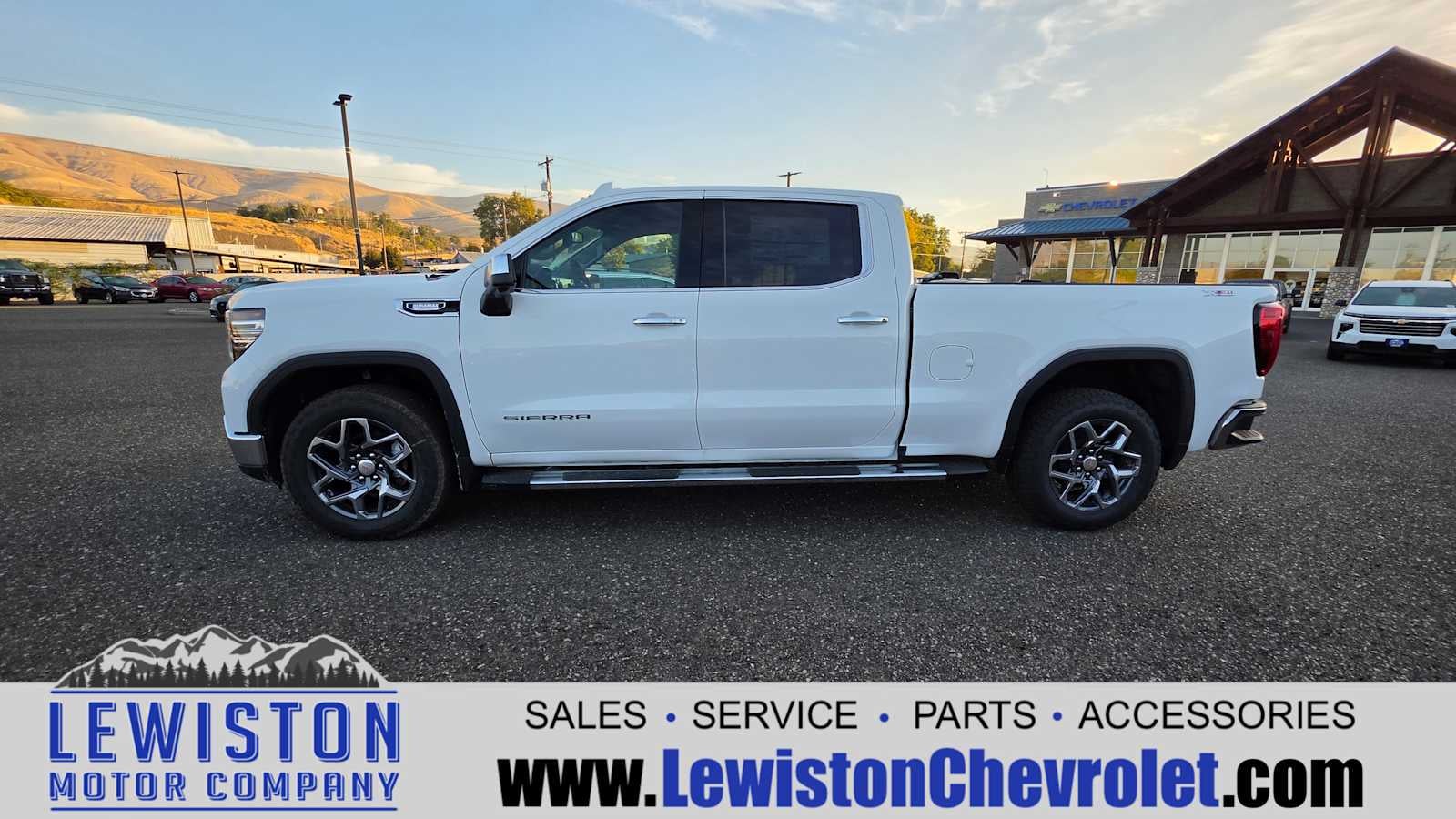 2026 GMC Sierra 1500 SLT