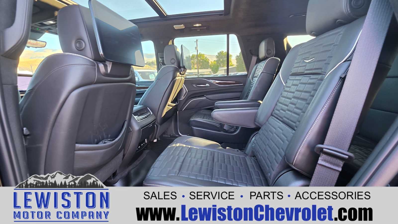 2022 Cadillac Escalade Sport Platinum