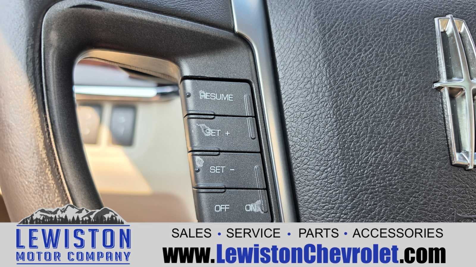 2012 Lincoln MKS NA