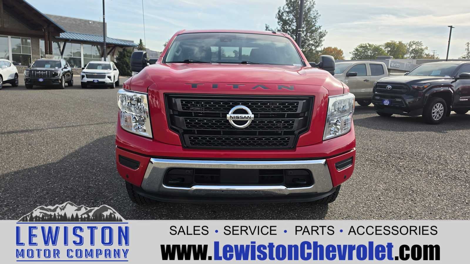 2021 Nissan TITAN Crew Cab SV 4x4