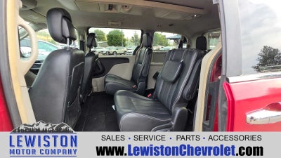 2011 Chrysler Town & Country Touring-L