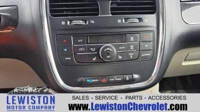 2011 Chrysler Town & Country Touring-L