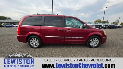 2011 Chrysler Town & Country Touring-L