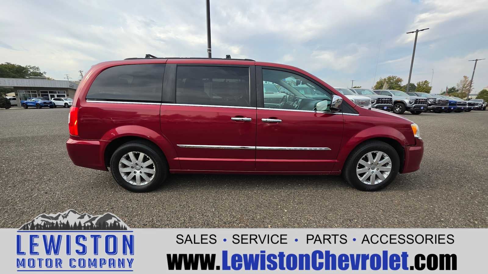2011 Chrysler Town & Country Touring-L
